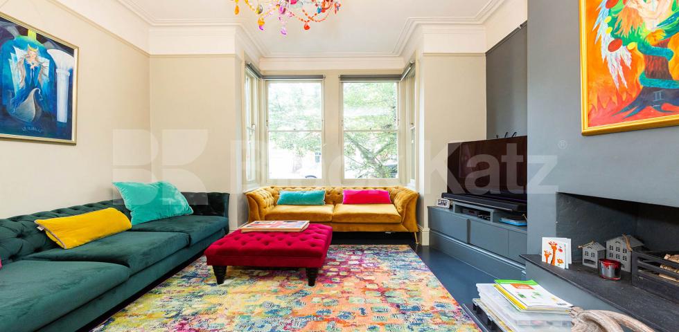 			FAMILYS ONLY, 4 Bedroom, 2 bath, 2 reception House			 Edison Road, Crouch End